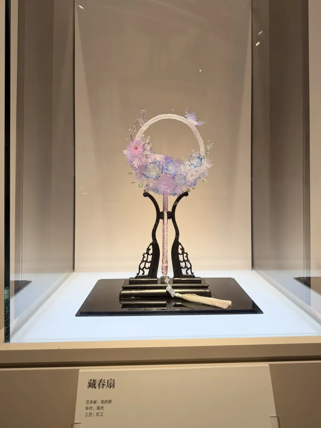 扬州的淄博琉璃展8.16刚收官,有人已跑空:现在想看顶流琉璃,认准这3个地方