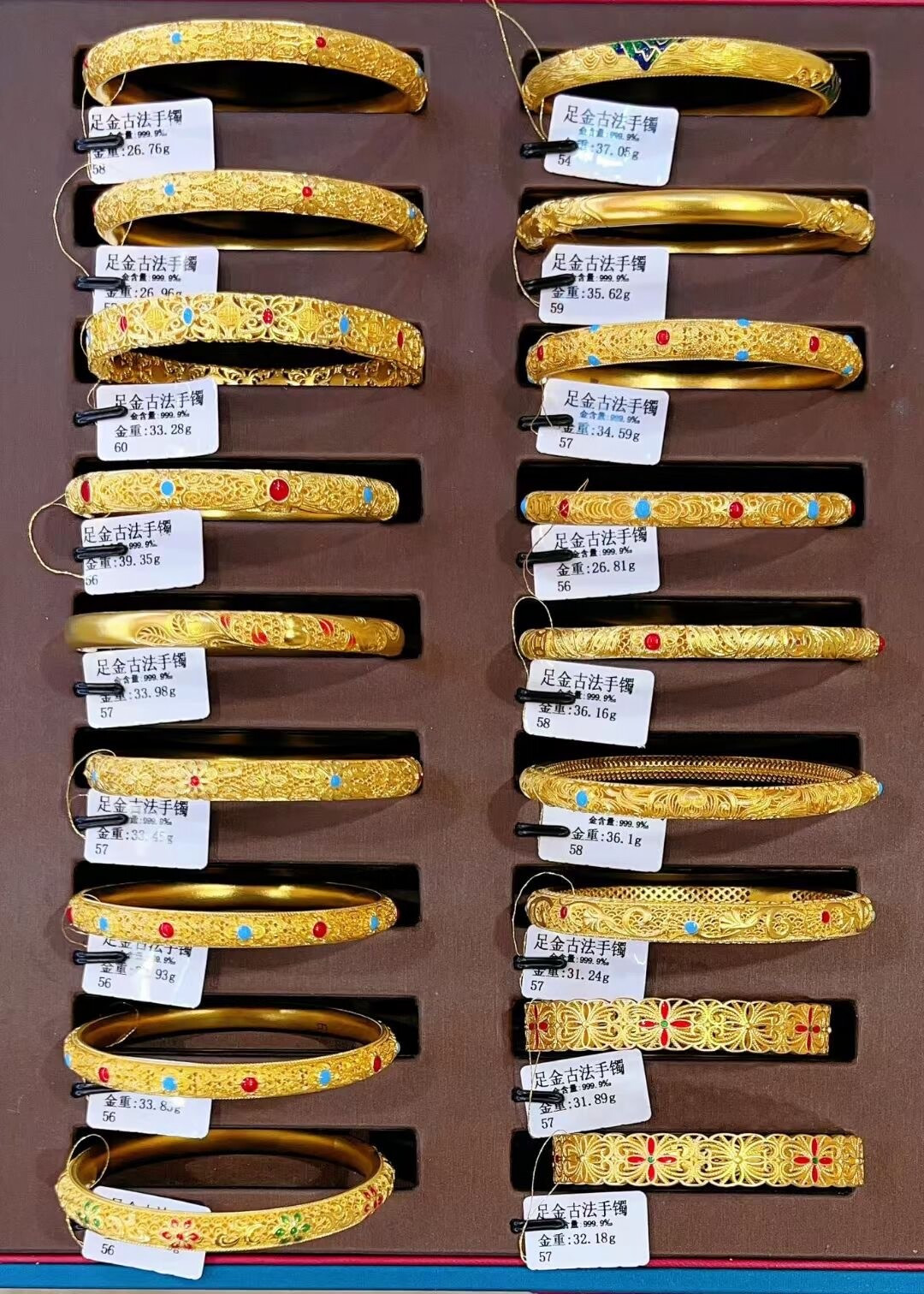 买花丝金饰前,先把这三层账算清楚:工费最低15元/克,老铺回收却打6折