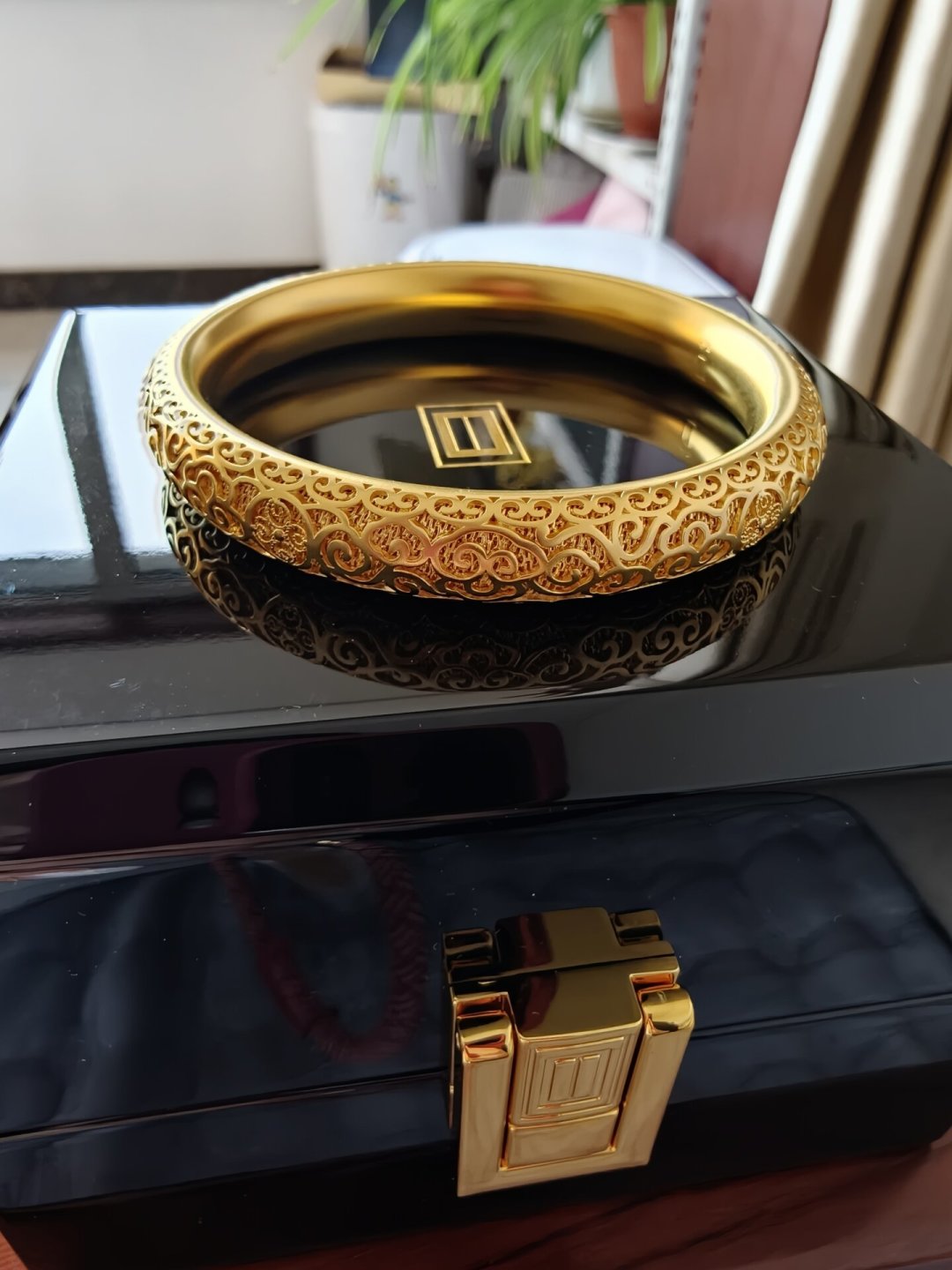 买花丝金饰前,先把这三层账算清楚:工费最低15元/克,老铺回收却打6折