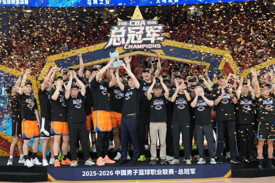 热身赛两连败、亚洲排名跌到第五,刚夺冠的王哲林还是没进国家队:32岁的大王,真的不行了吗?