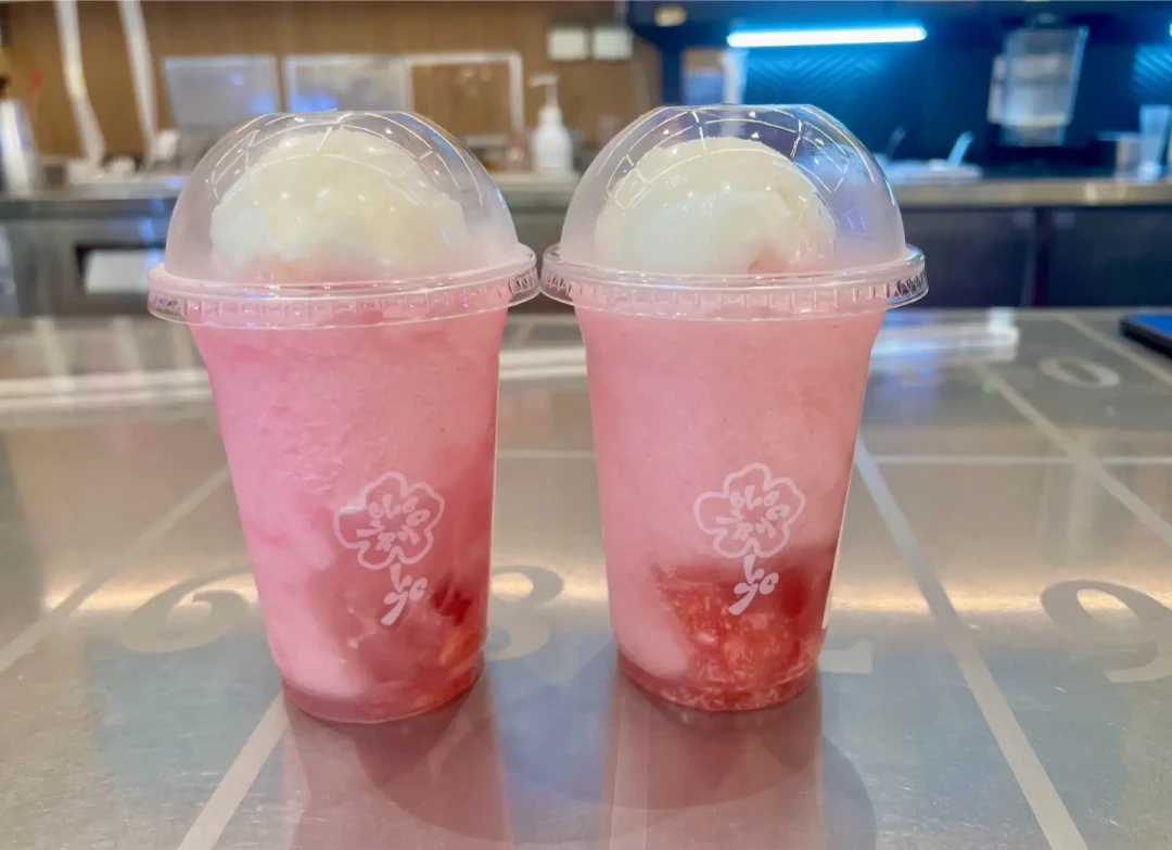乐乐茶的“无花果季”播到第三年:饮品值得冲,冰箱贴要费点劲,还有一句冷水先说