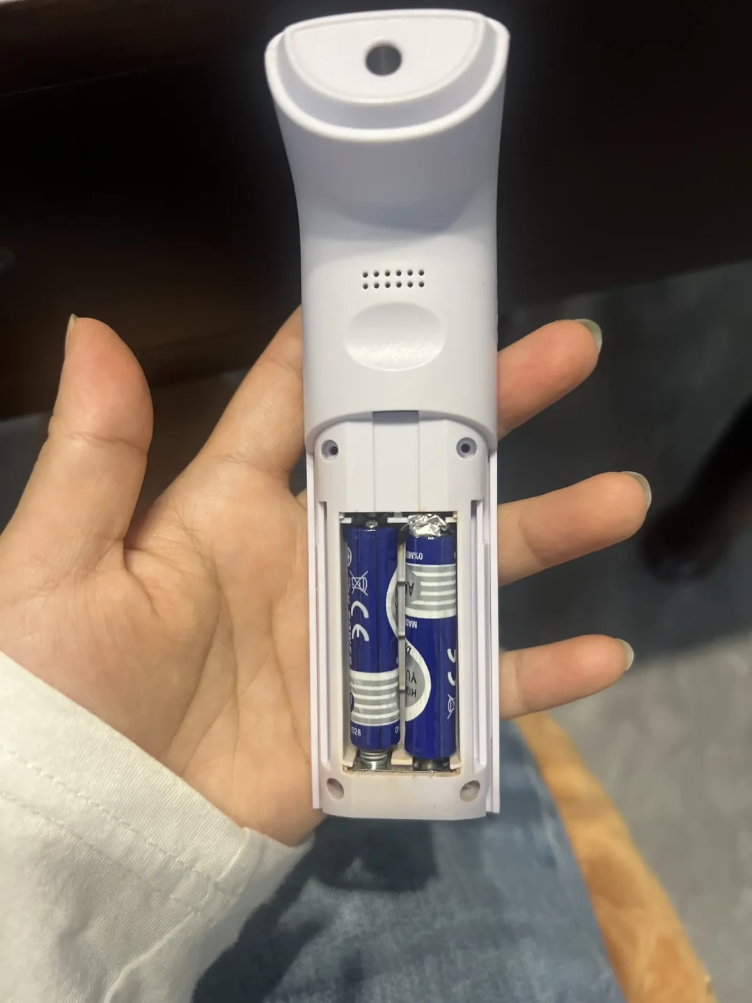 你的设备不是被电池“烧坏”的，是被“腌”坏的——我把这个夏天的漏液翻车帖和打架建议翻了一遍，捋出3条防漏路线和3步急救