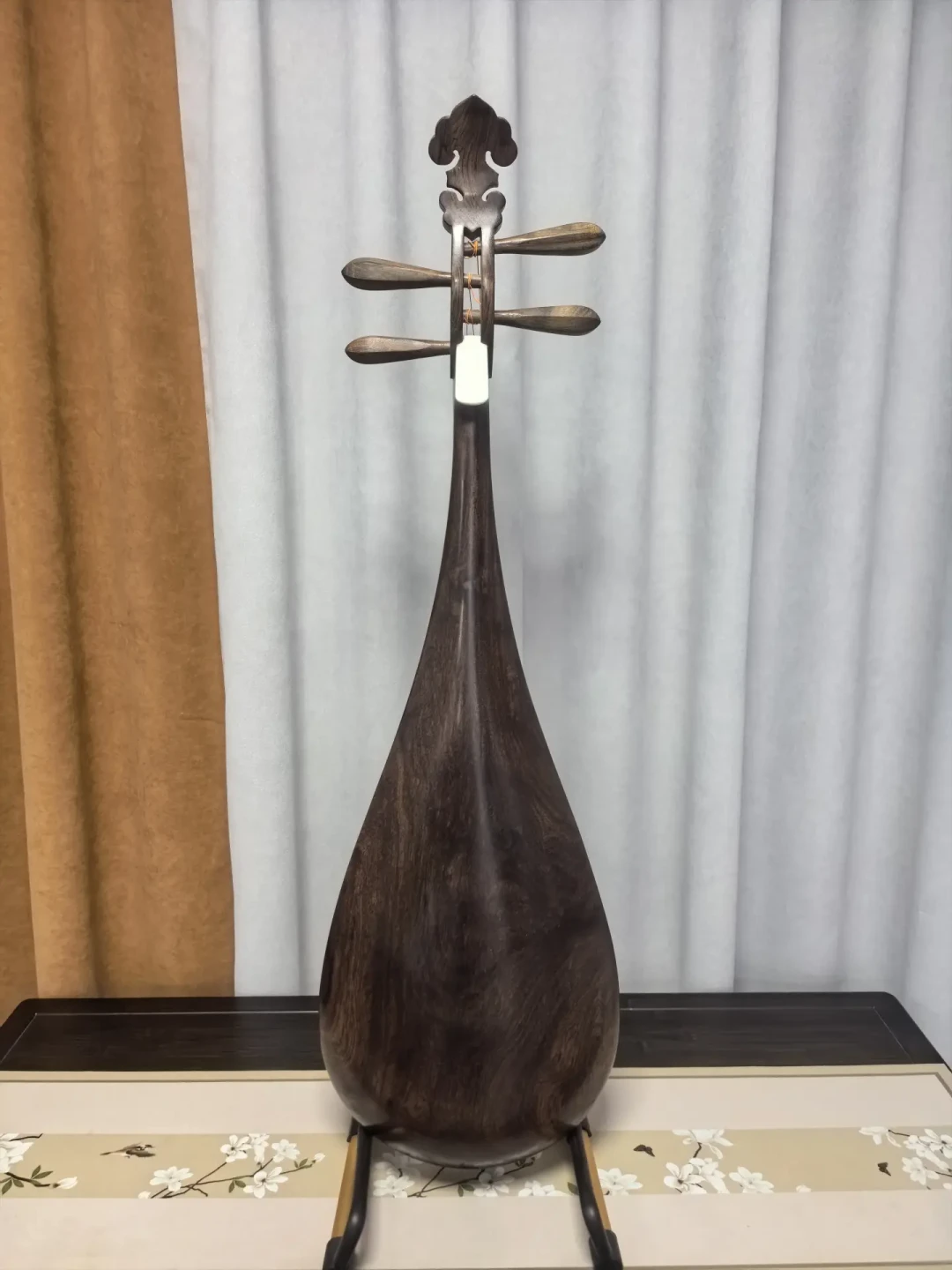 第一把琵琶，先别急着买酸枝：1000到30000元的价位和坑，一次说清