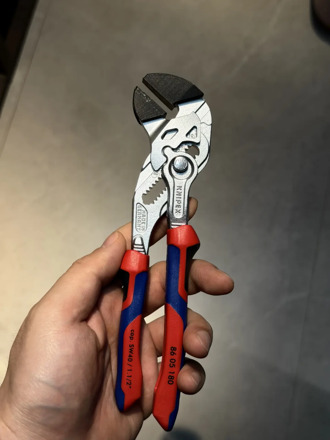 买KNIPEX,第一步不是选型号:对比5条渠道的真实订单,才知道坑差这么多