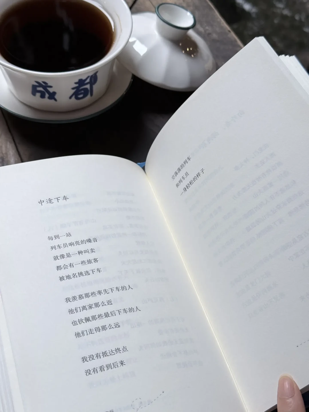 “实至名归”还是“分行散文不算诗”:王计兵获奖吵了一个月,两边的证据都在这了