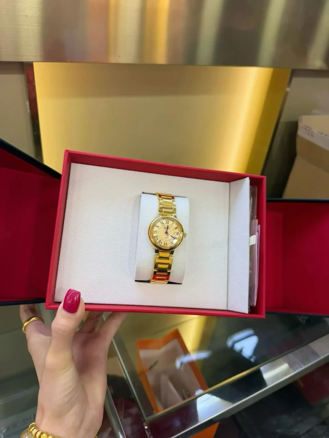 金价5天涨70元/克,品牌金饰破1290:“按克卖”的金表,是捡漏还是智商税?先算清这笔账