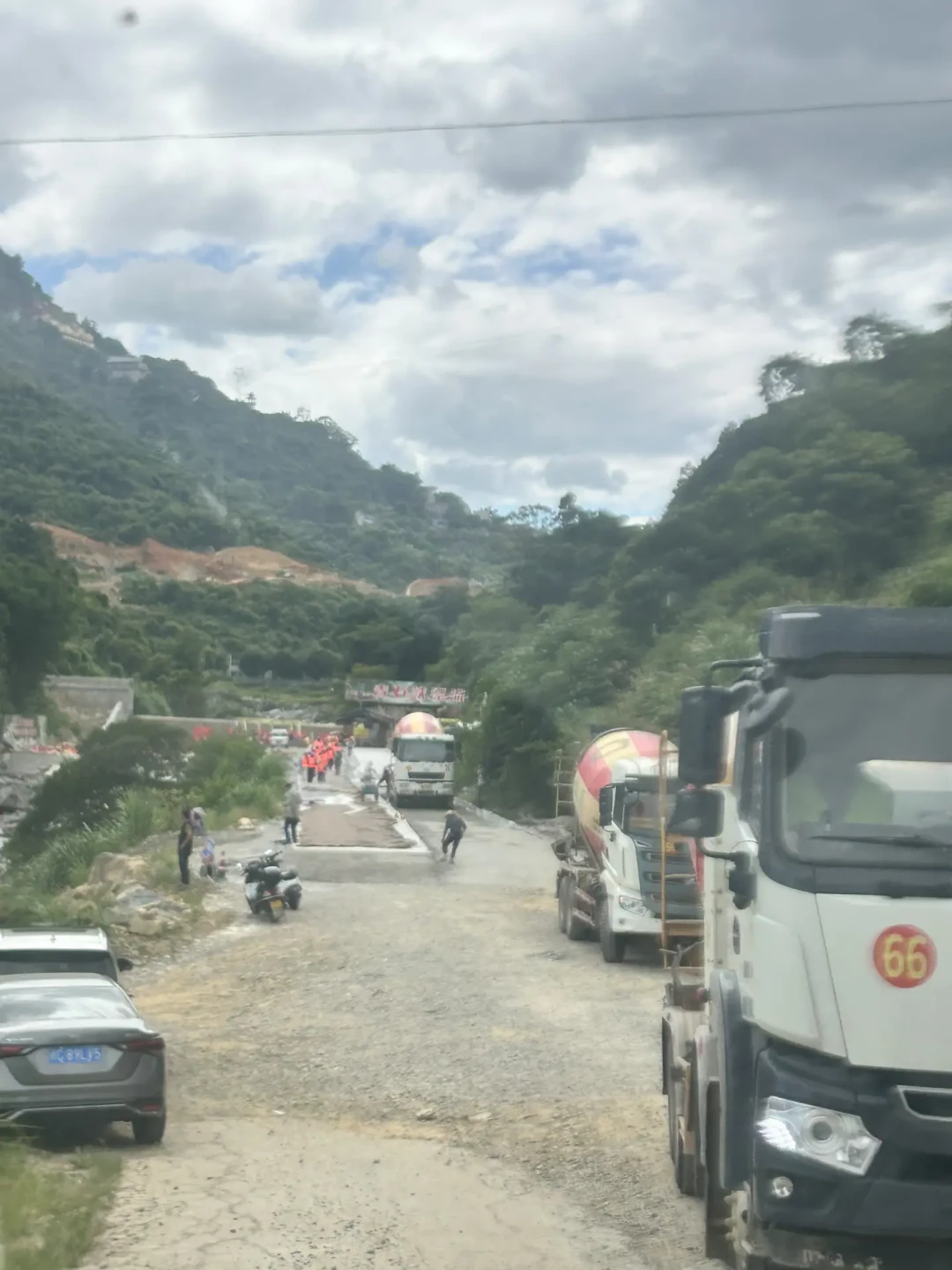 湖北山洪预警、桐庐有游客被冲走:暑期最后一波漂流,出发前先答这4个问题