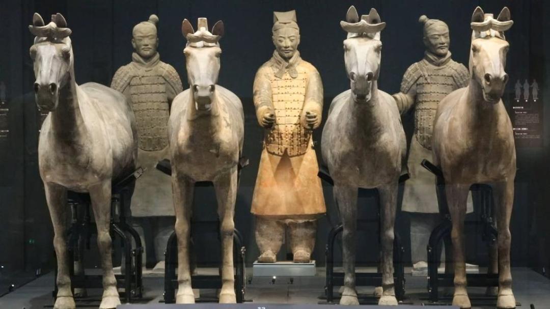 十年前的BBC老片重炒“兵马俑是古希腊人教的”:我把时间线和中方专家原话核了一遍,假说成色、剪辑问题和该看哪部国产片一次说清