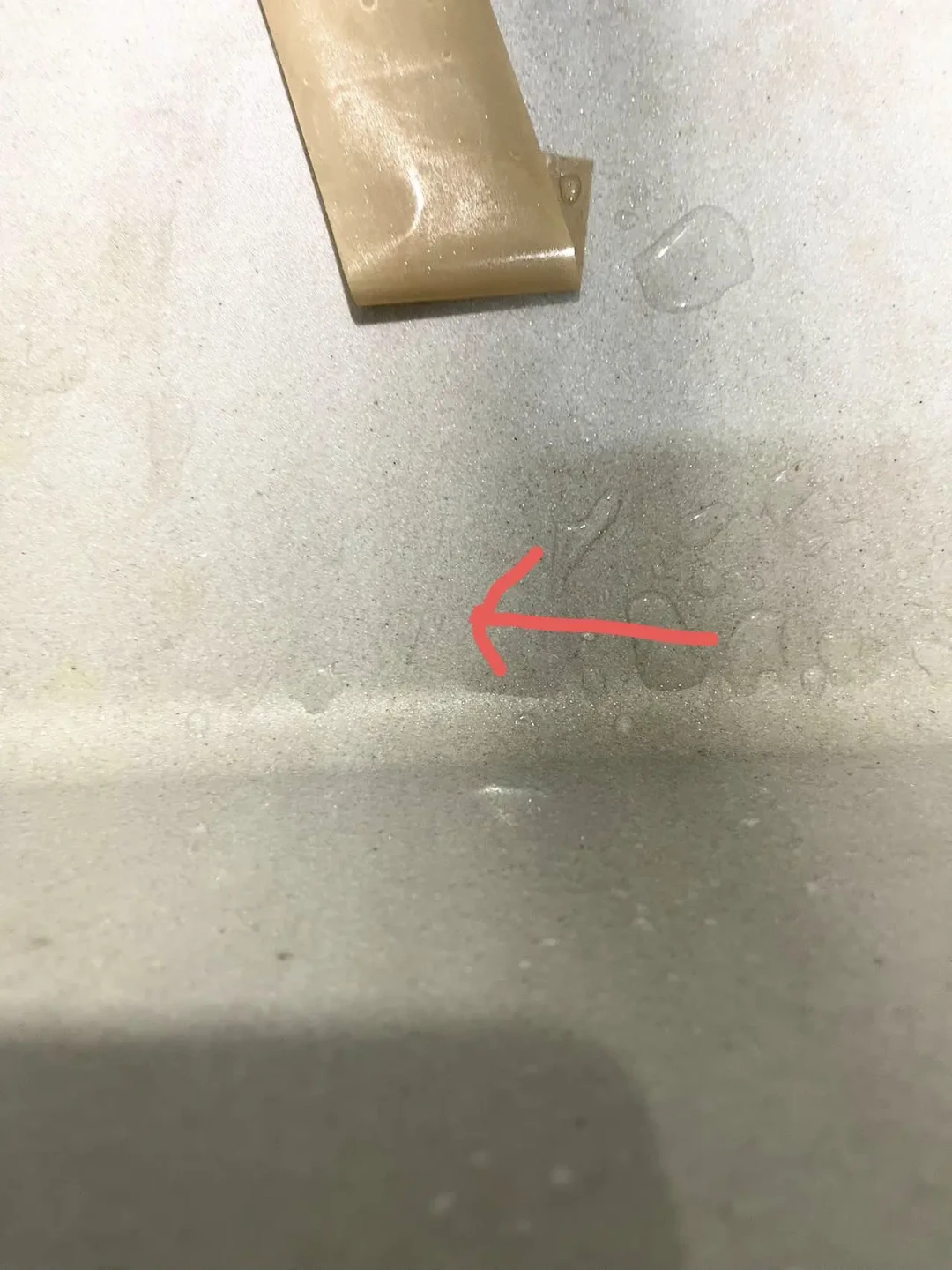 弗兰卡花岗岩水槽被一锅水烫裂还拒保:秋装下单前,先想清楚这三件事