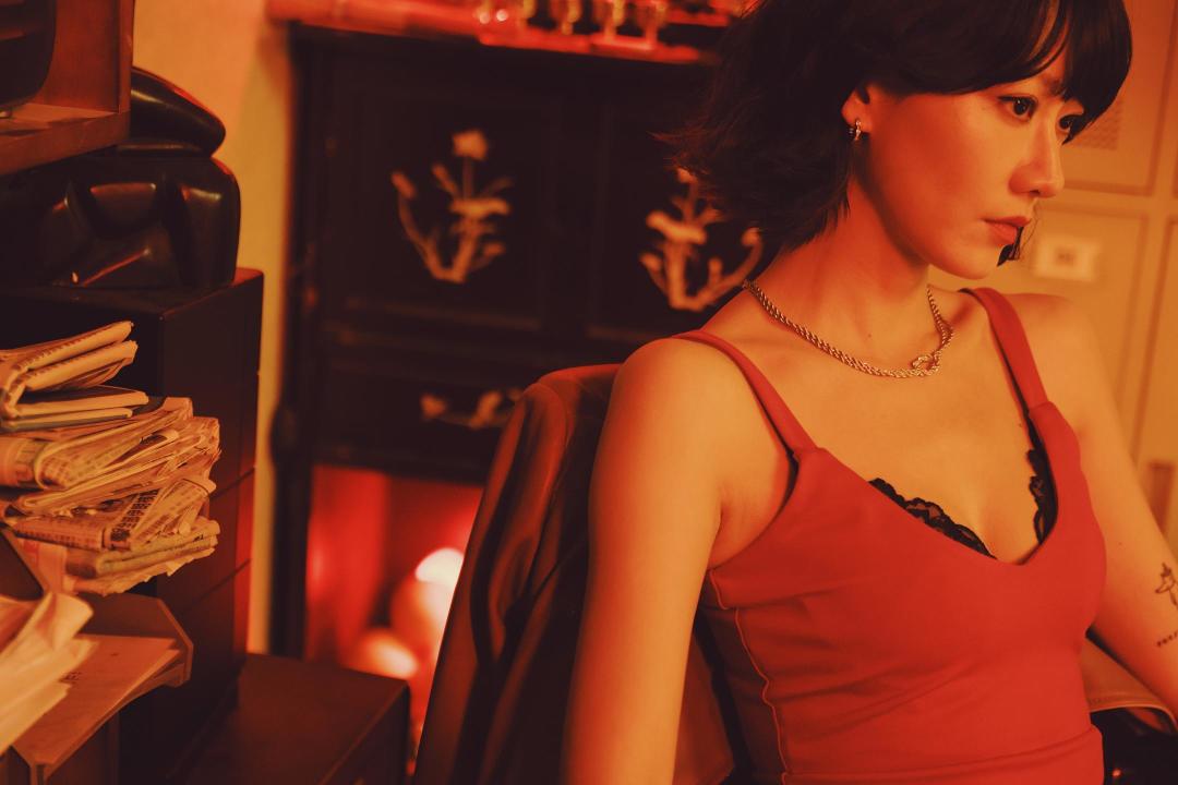 《破·地狱》上映两年:卫诗雅51票封百花影后,廖子妤先黄子华拿金像奖,这个班底的红利还在兑现