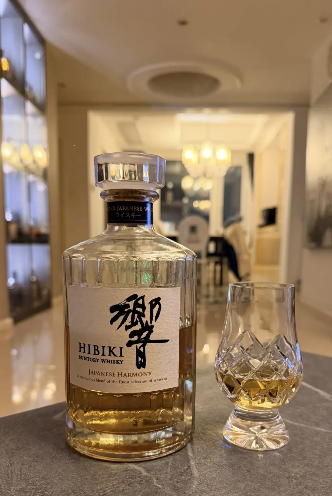 威士忌集体降价,中秋送礼反而更难选了:四档预算,哪瓶给谁,一次说清