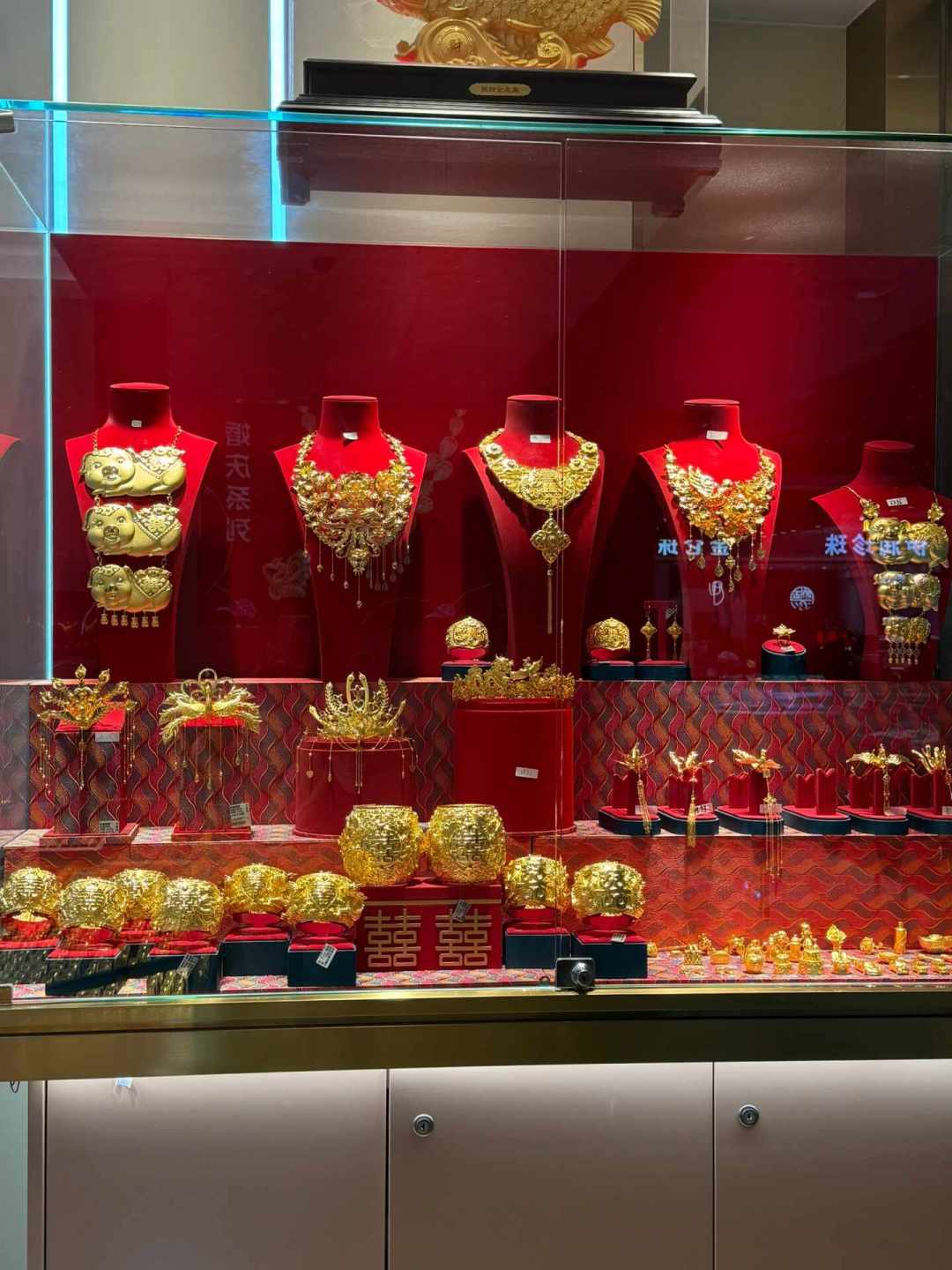 金价反弹到950,金饰持有者坐不住了?先算笔账:多数人等来前高也解不了套