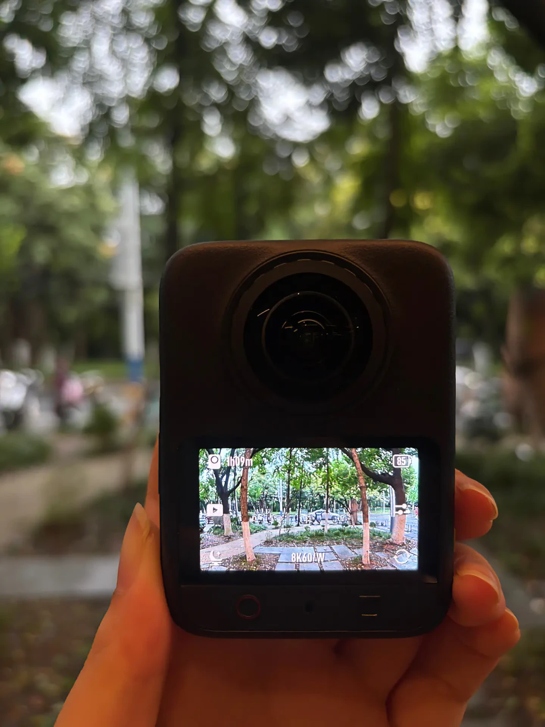 影石X6对上大疆Osmo 360 II,全网对比打成一锅粥:哪三个结论能信?