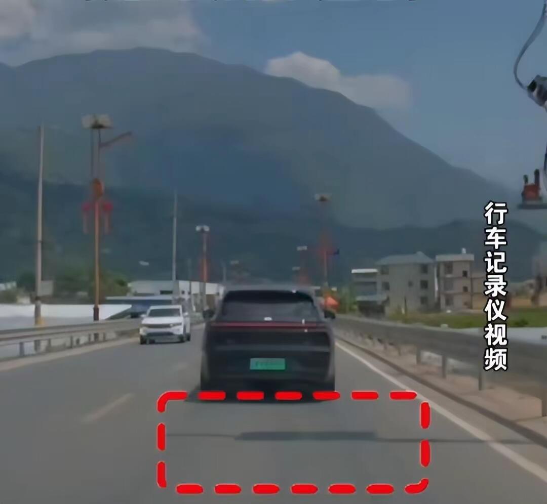 从路灯影子急刹到没刹车撞货车，小鹏第二代VLA的能力边界到底有多大