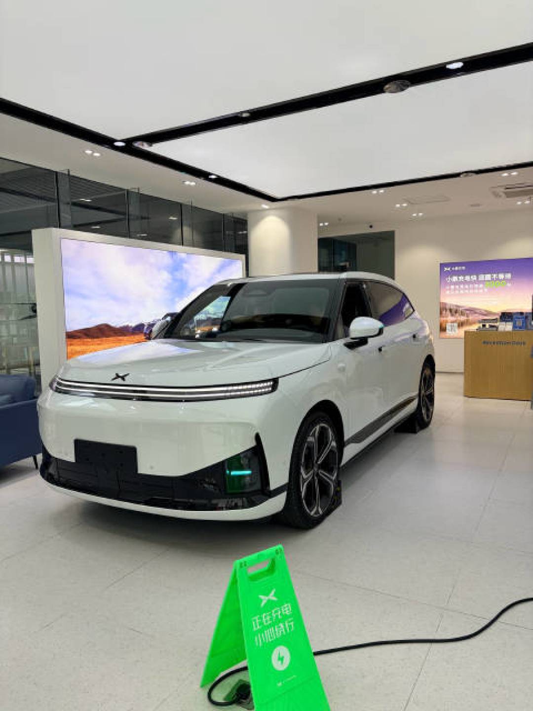 G9L预售25.98万，何小鹏放话超越99%同行：但X9召回28日启动，先算清这三笔账再决定订不订