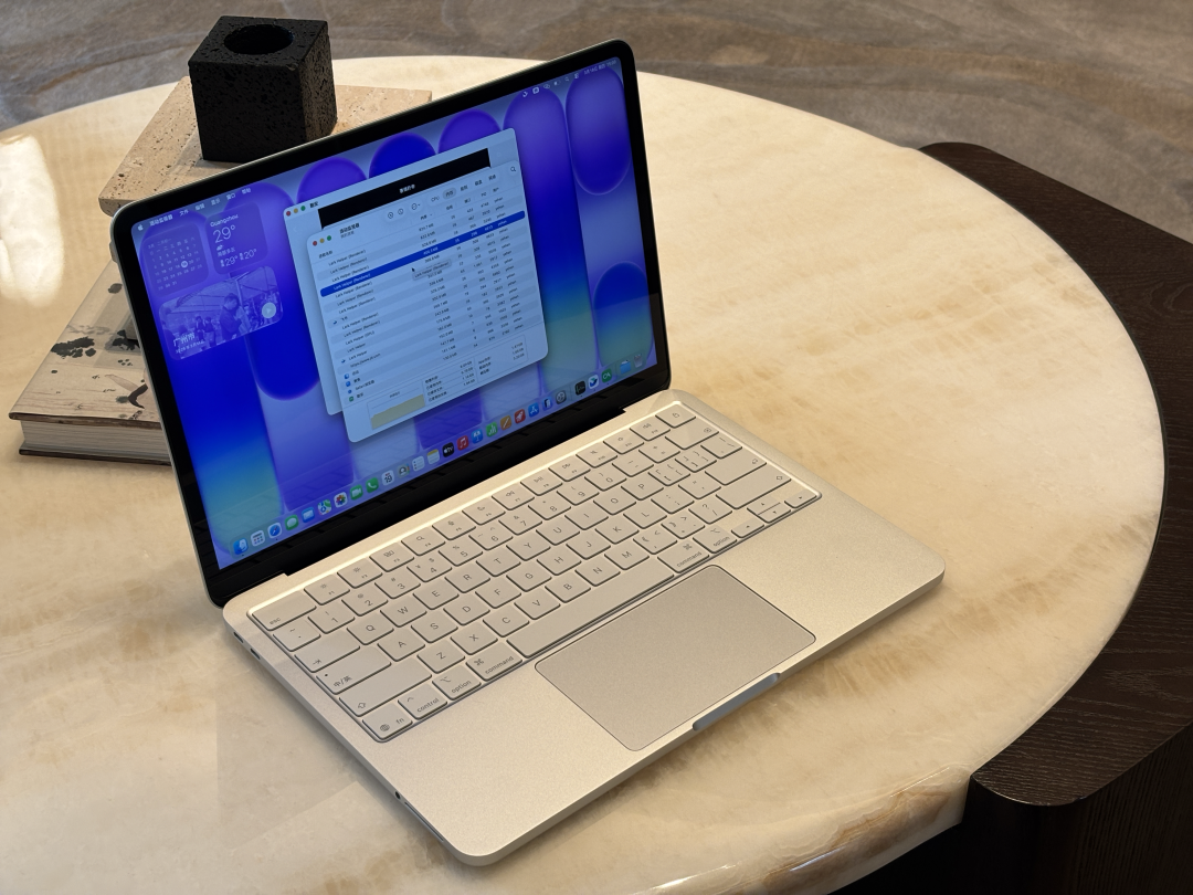 MacBook Neo 涨到 5499,XPS 13 国补后 7649:开学季只能买一台,到底选谁
