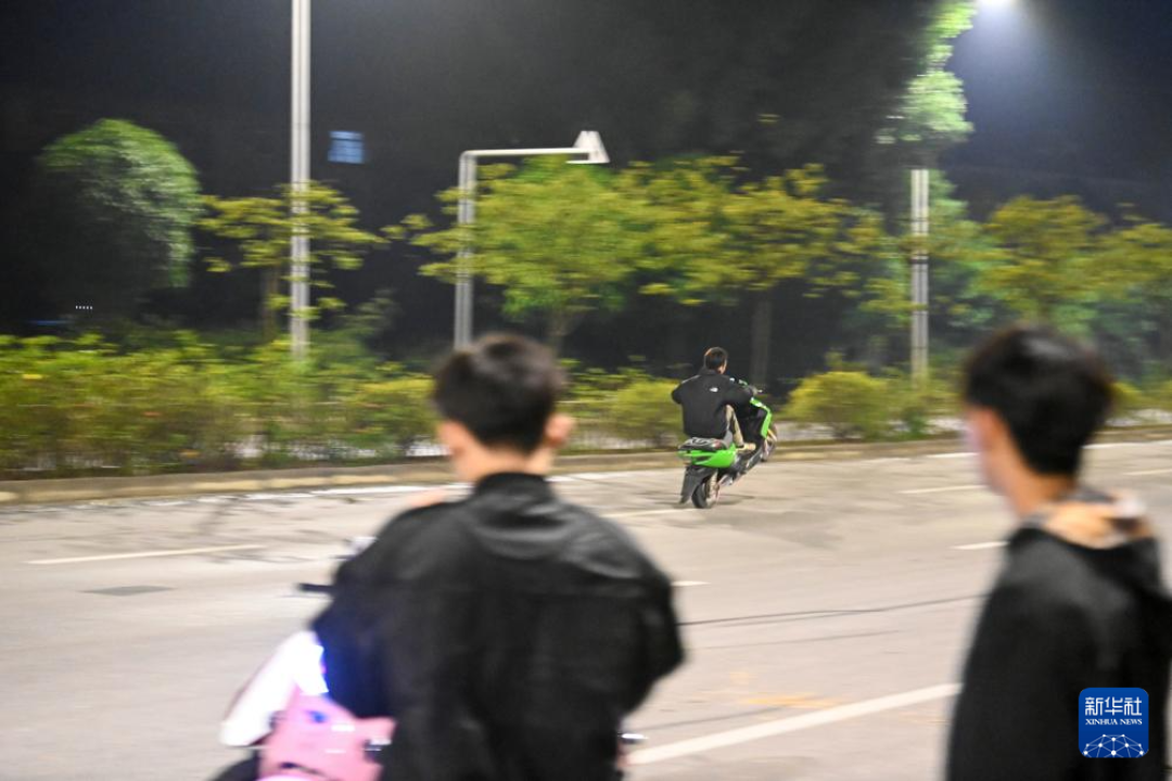 二手电动车的“满配改装”,现在最好绕着走:判例、新规和上路检查都来了