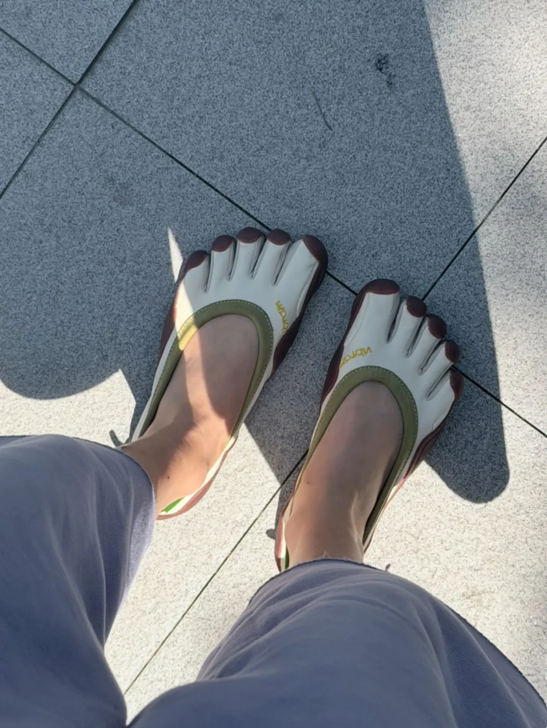 同样是38码的脚,有人留38有人换40:Vibram五指鞋的选码逻辑,一次讲清