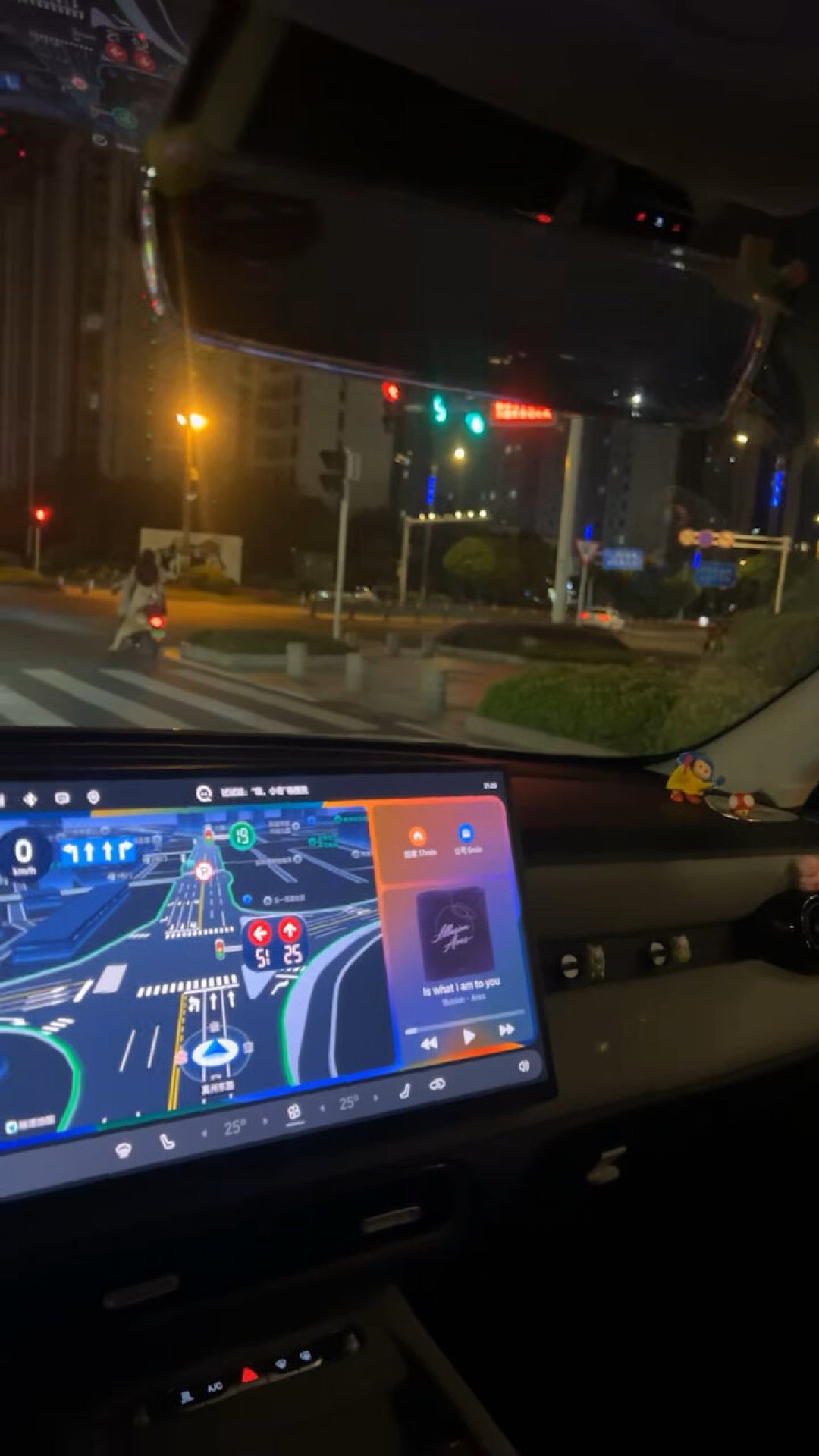 国产车集体装上CarPlay,最大受益者是听歌党:会员和音质这笔账,我替你算好了