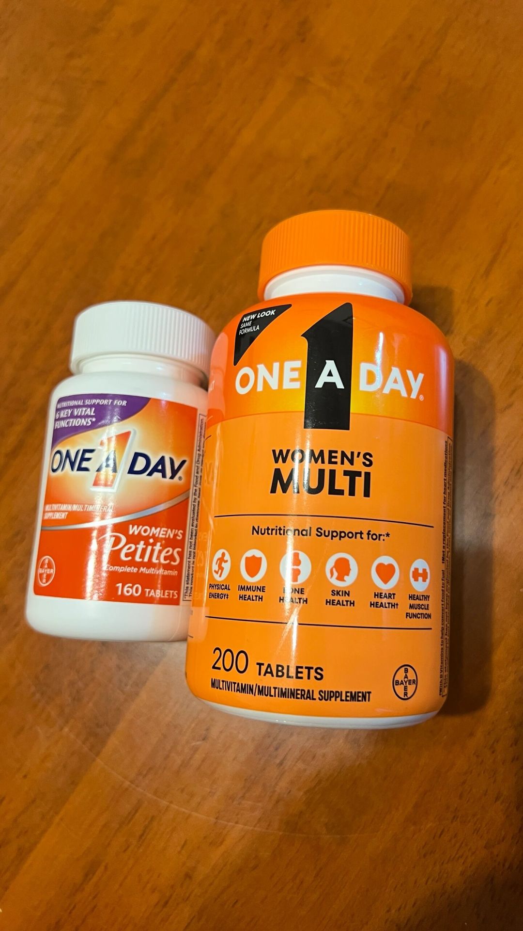 拜耳One A Day直播间卖爆、一堆人却在盲买：翻完心肝宝、小马达、氨糖钙、鱼油全线，哪瓶值得买、哪瓶易交智商税、怎么买正品，一次讲清