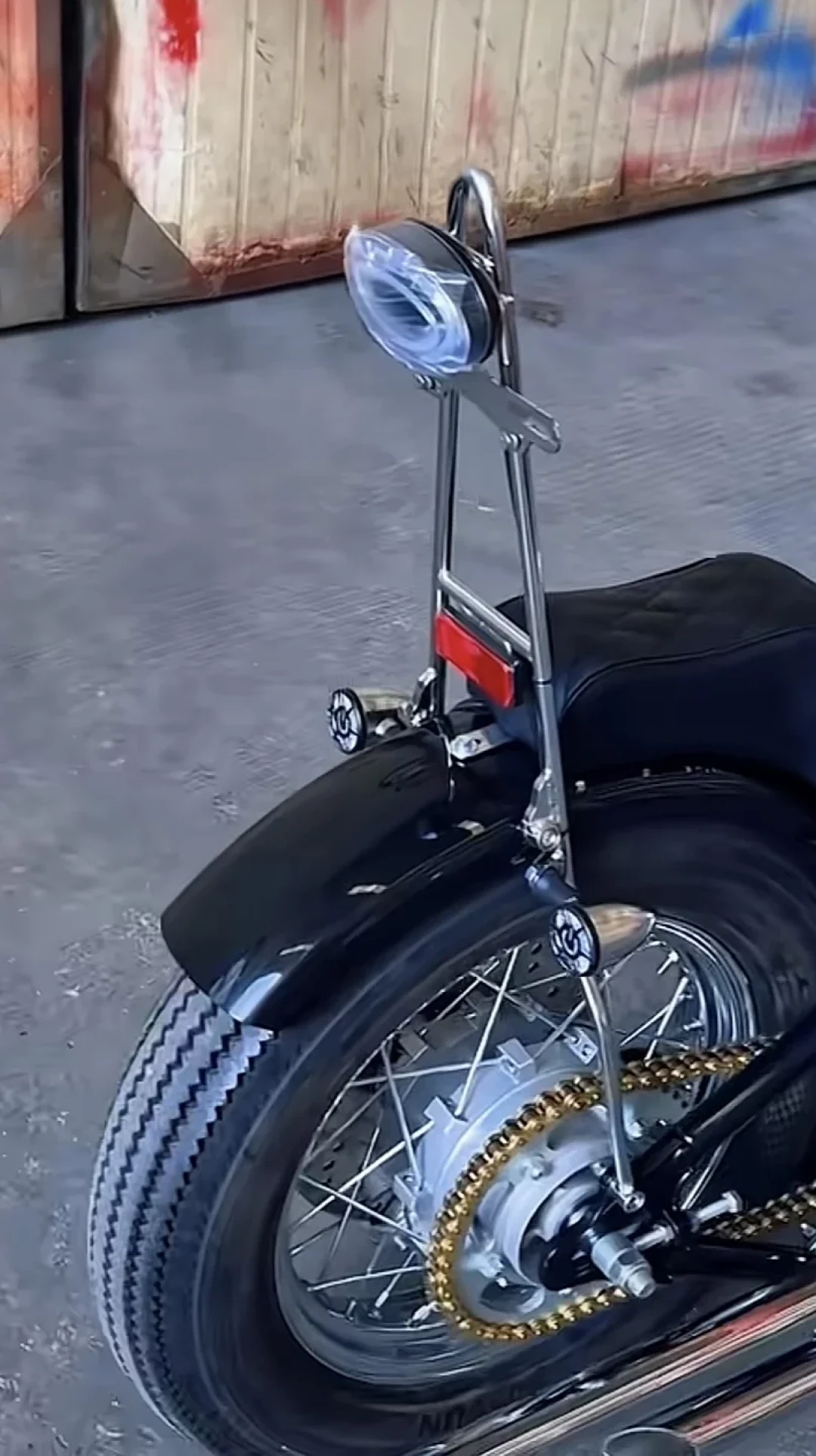 钜云1200开启交付，首批车主集体吐槽：这台39800元的国产硬尾chopper，唯一的王牌是“能合法上路”？