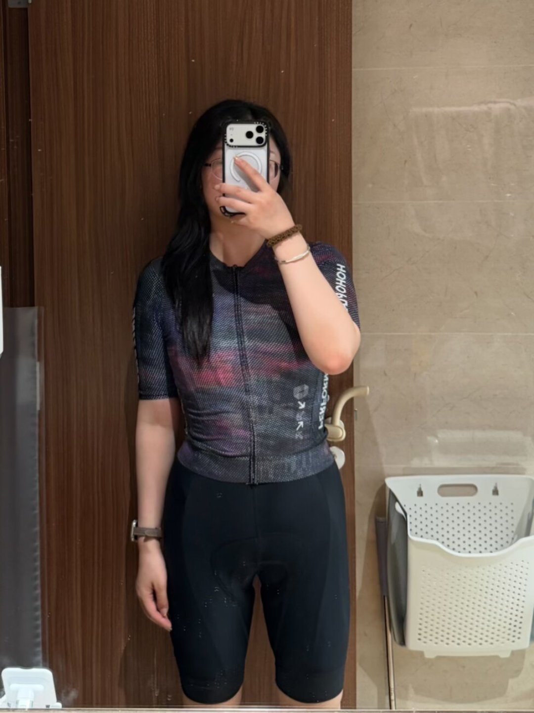 骑行服也消费降级了:几十块的真有人骑,但就这一处不能省