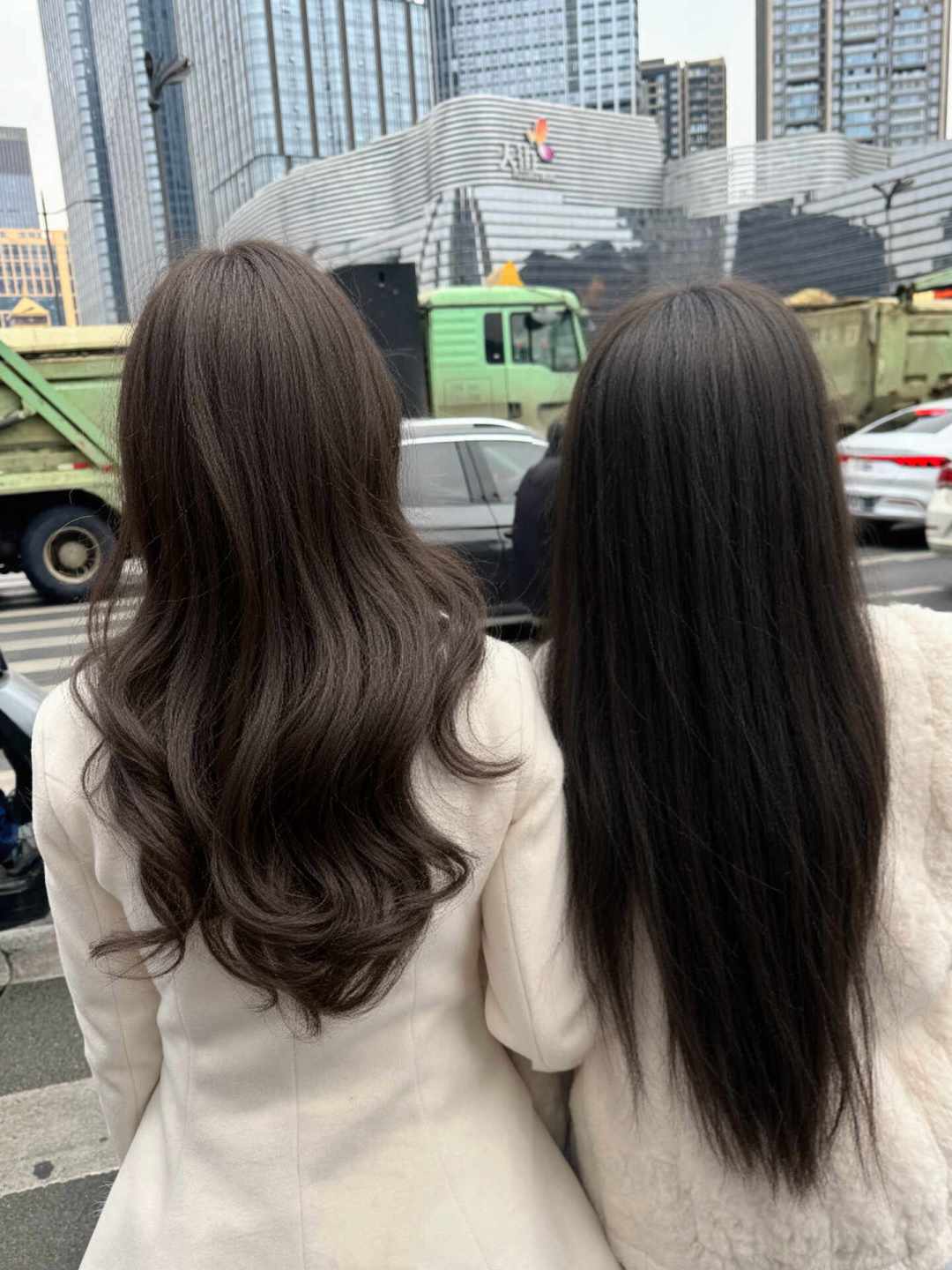 带着暑假染的头去军训？翻完十几条后悔帖，我发现三条路里