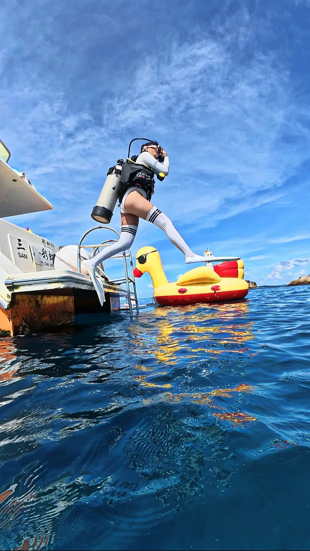 南海台风扎堆生成，先别急着退海南潜水的机票：8个潜点的窗口、停运规则和禁飞红线核对完，都标在这张持证玩家地图上