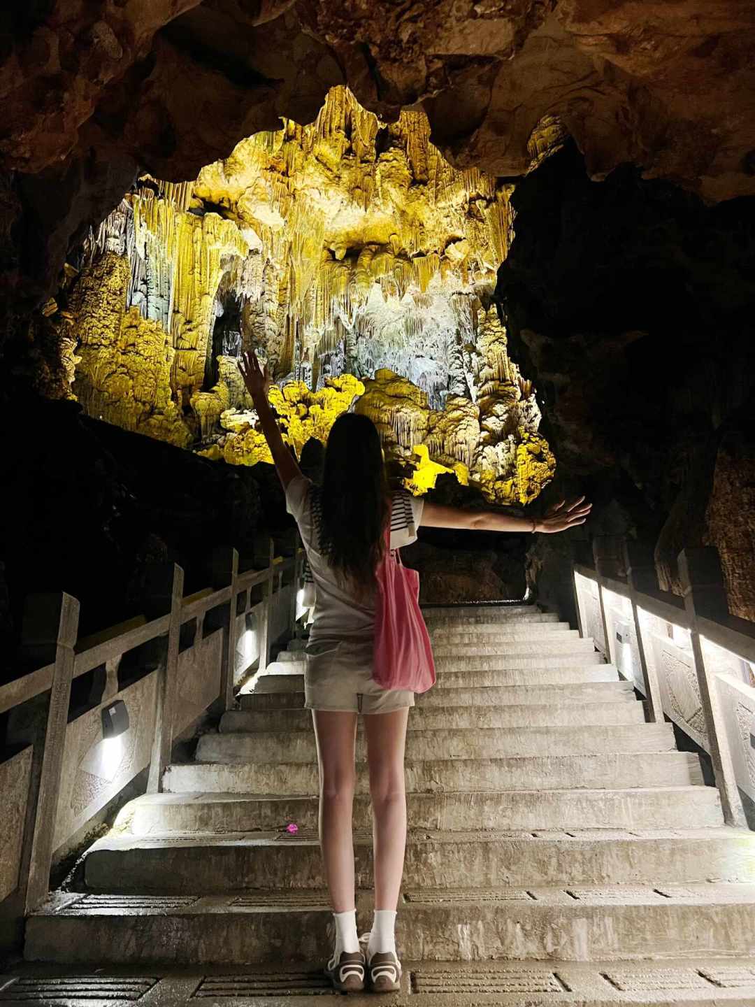前天贵阳封了野洞,上周刚救出坠洞的孩子:这个夏天火起来的“探洞”,能进的其实只有三种洞