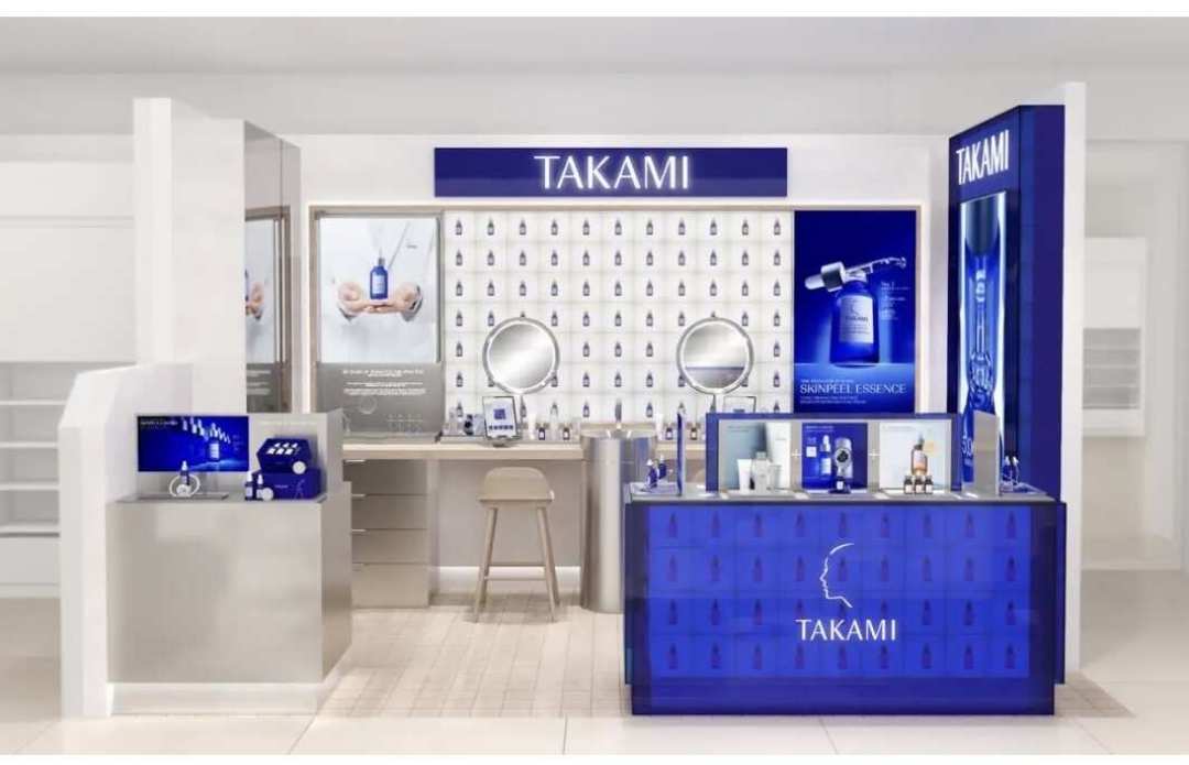 昨天是TAKAMI「肌育日」:五个渠道的小蓝瓶,我们替你按毫升算了遍价