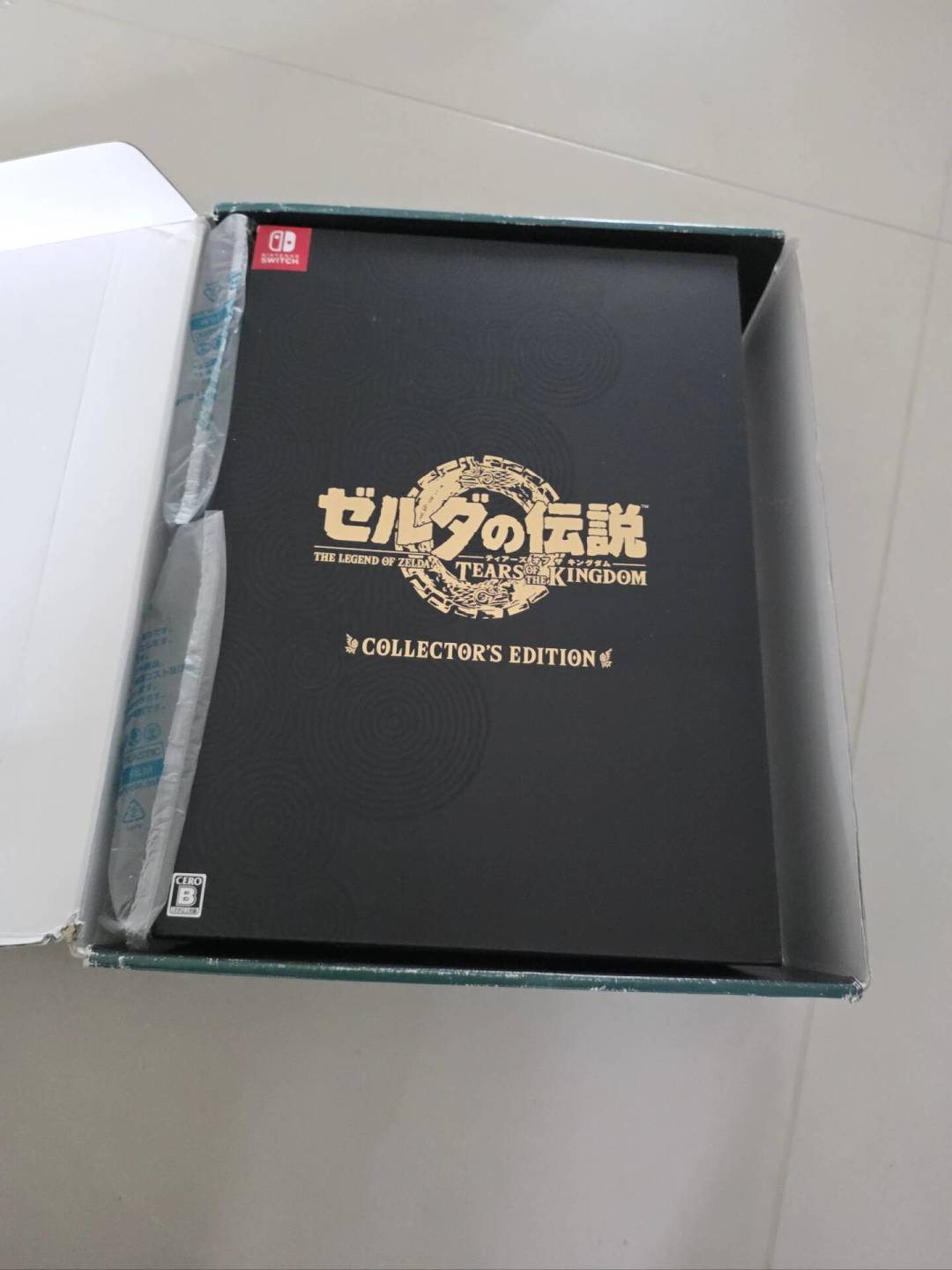 《时之笛重制版》周边先曝了：Pro手柄、amiibo、收藏版都在传，想炒先看上一代塞尔达典藏版跌到哪