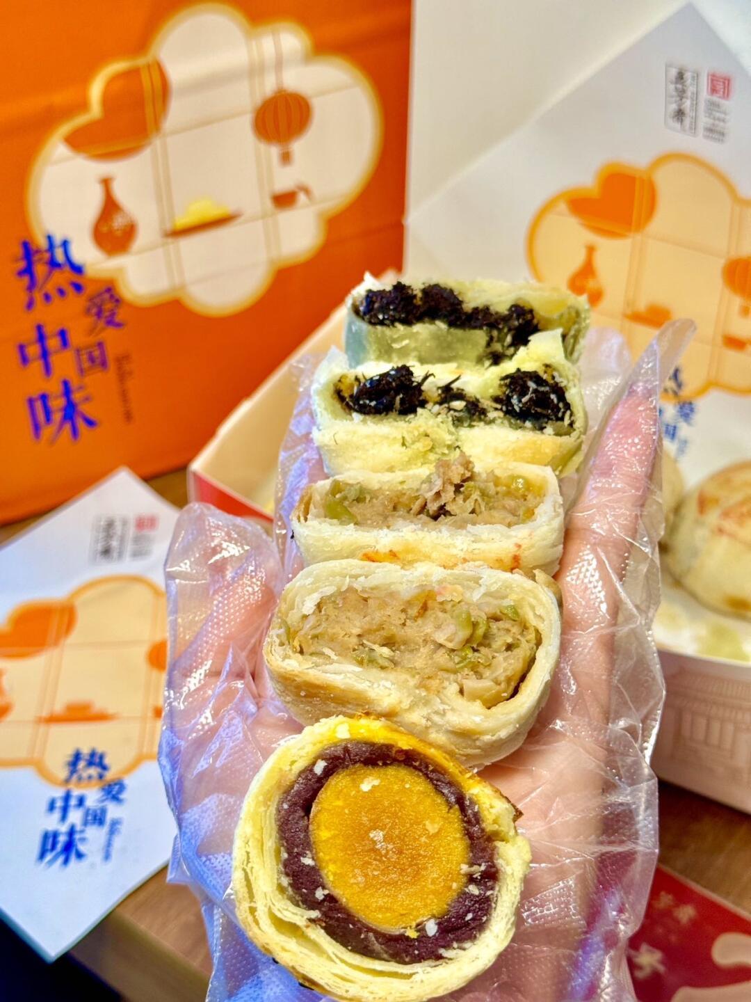 五芳斋鲜肉月饼跌到2块一只：排不上现烤的队，这份