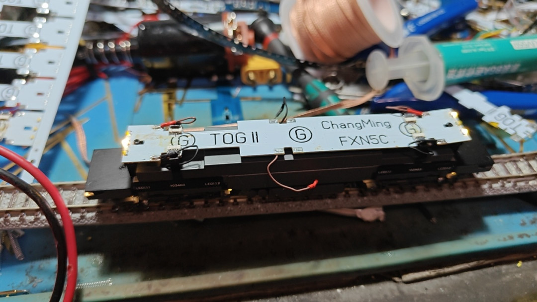 火车模型要不要上数码音效?全网改装实录我翻完了,三条路线三种预算