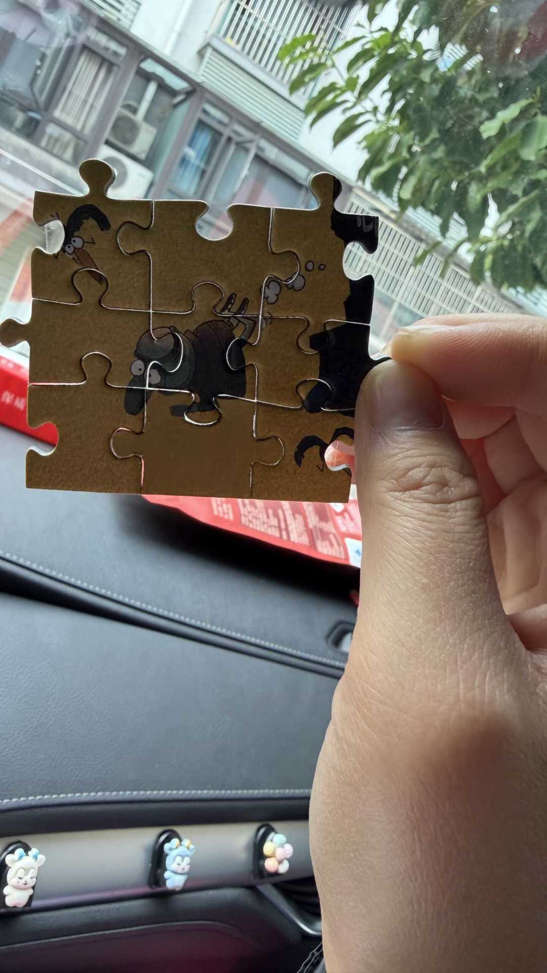 拼完1000片拼图发现少一块？我扒了6个品牌的缺片售后成绩单：有手绘补片的，有超30天就拒补的