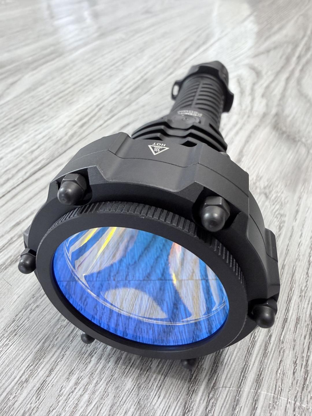 26万坎德拉、千米远射:桐友圈刷屏的ACEBEAM P20 mini,到底该不该买