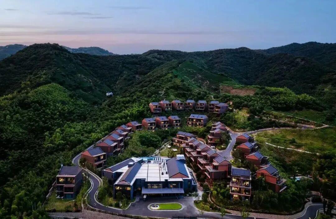 莫干山铂尔曼1299元2晚含餐,湖州诺富特366元一价全包:雅高暑末破价是真的香,但“新酒店”的坑要先说清楚