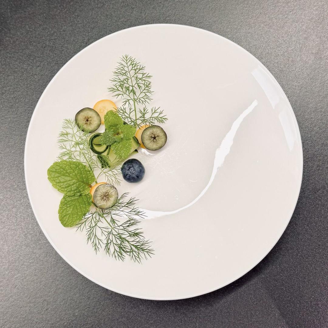 2块钱的豆腐摆出吃不起的样子,358的海参摆成儿童套餐:「摆盘溢价」到底值不值