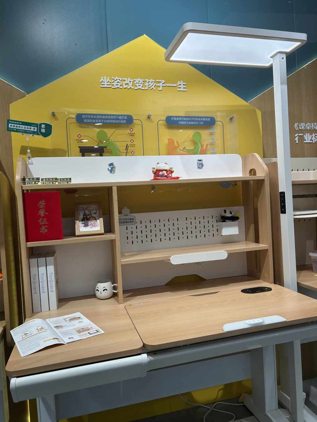 护童、黑白调还是2平米?对比文满天飞,但几乎都有立场,能自己验证的差异只有4个