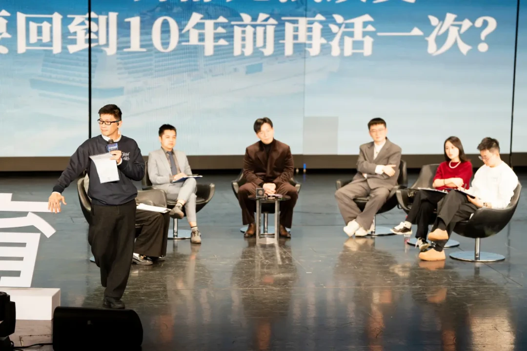 《奇葩说》第八季今年也不来了:全网刷屏的“回归”两个月就停摆,给老观众一份重刷清单