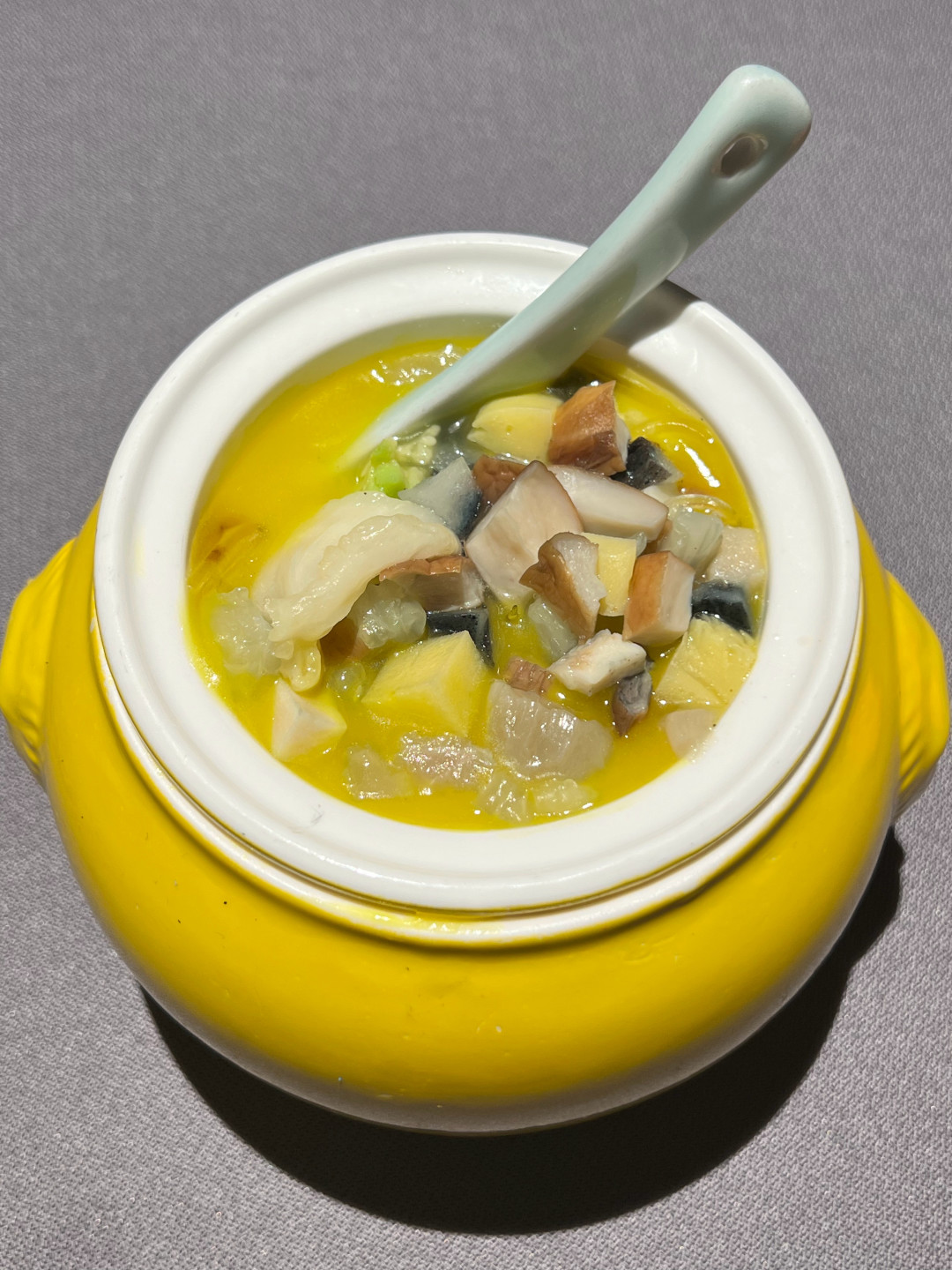 看完《欢迎来龙餐馆》都在问:李鸿章杂碎和李鸿章大杂烩到底是不是同一道菜?