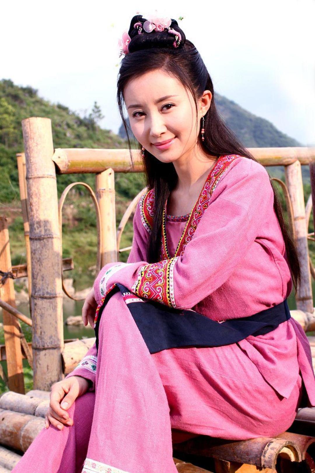 小玉“沦落”去演短剧了?舒畅《锦绣传》3天破10亿,弹幕刷屏“梦回小玉”