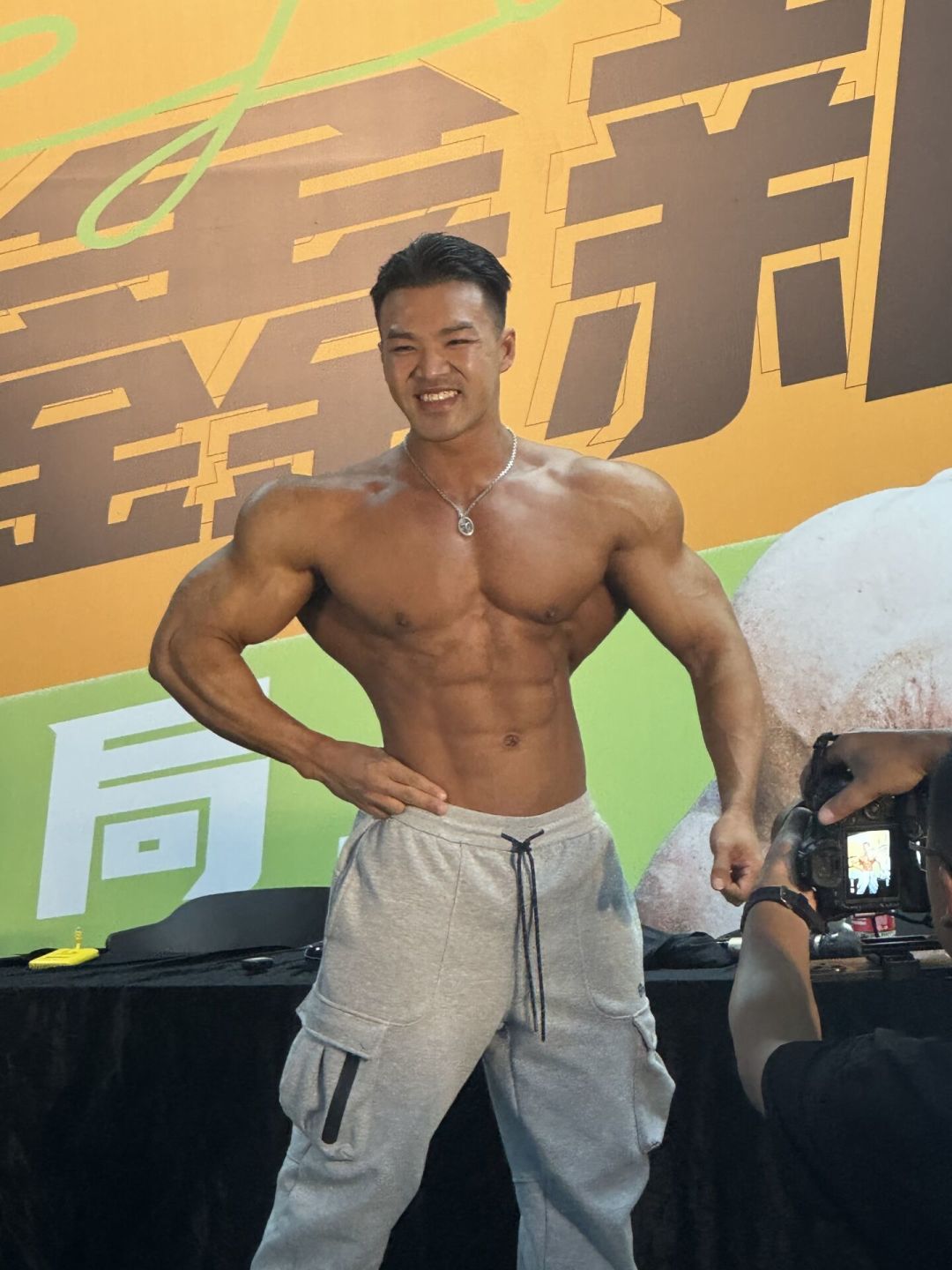 寰际哈尔滨站收官,王翔拿下健体冠军:但奥赛前35天,中国健体最大的变量在赛场外