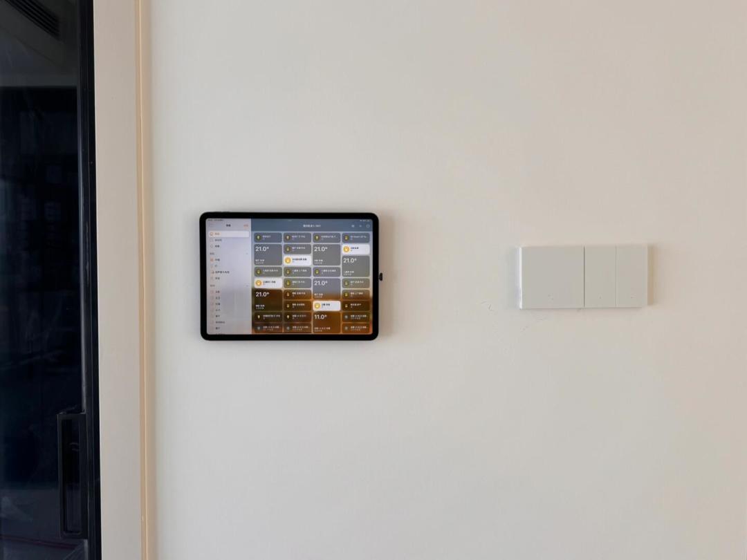 墙上的iPad先别卖:苹果壁挂Home Hub曝光了,但DIY中控还不用急着换