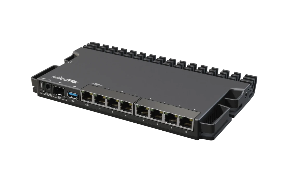 五口路由只有一两个能跑全速?MikroTik 参数表不写的三条选购暗规则