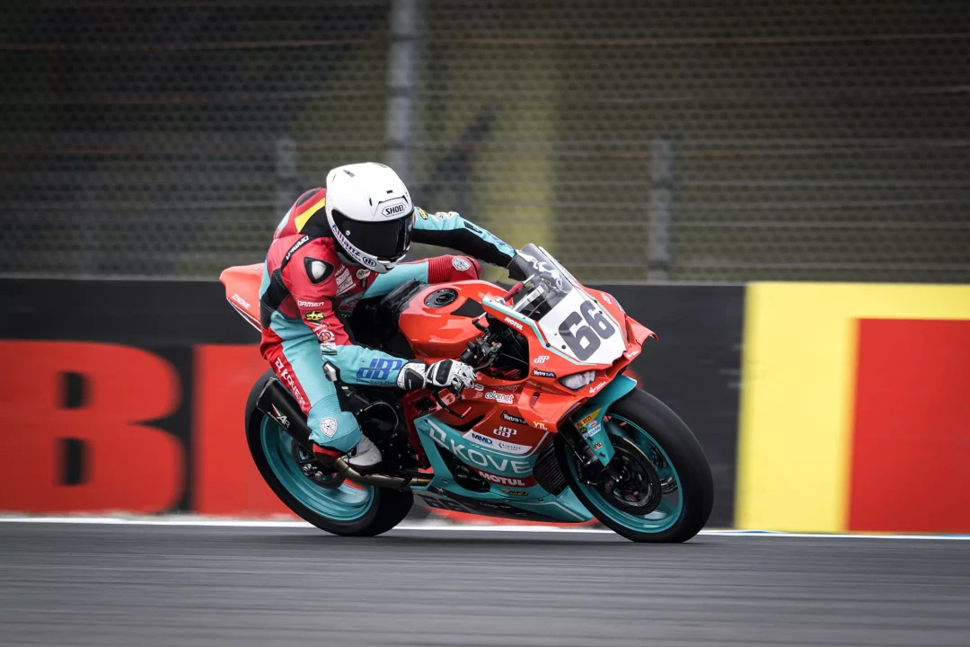 凯越官宣650RR明年征战WSBK：等这台四缸再等一年，还是现在提张雪820RR？