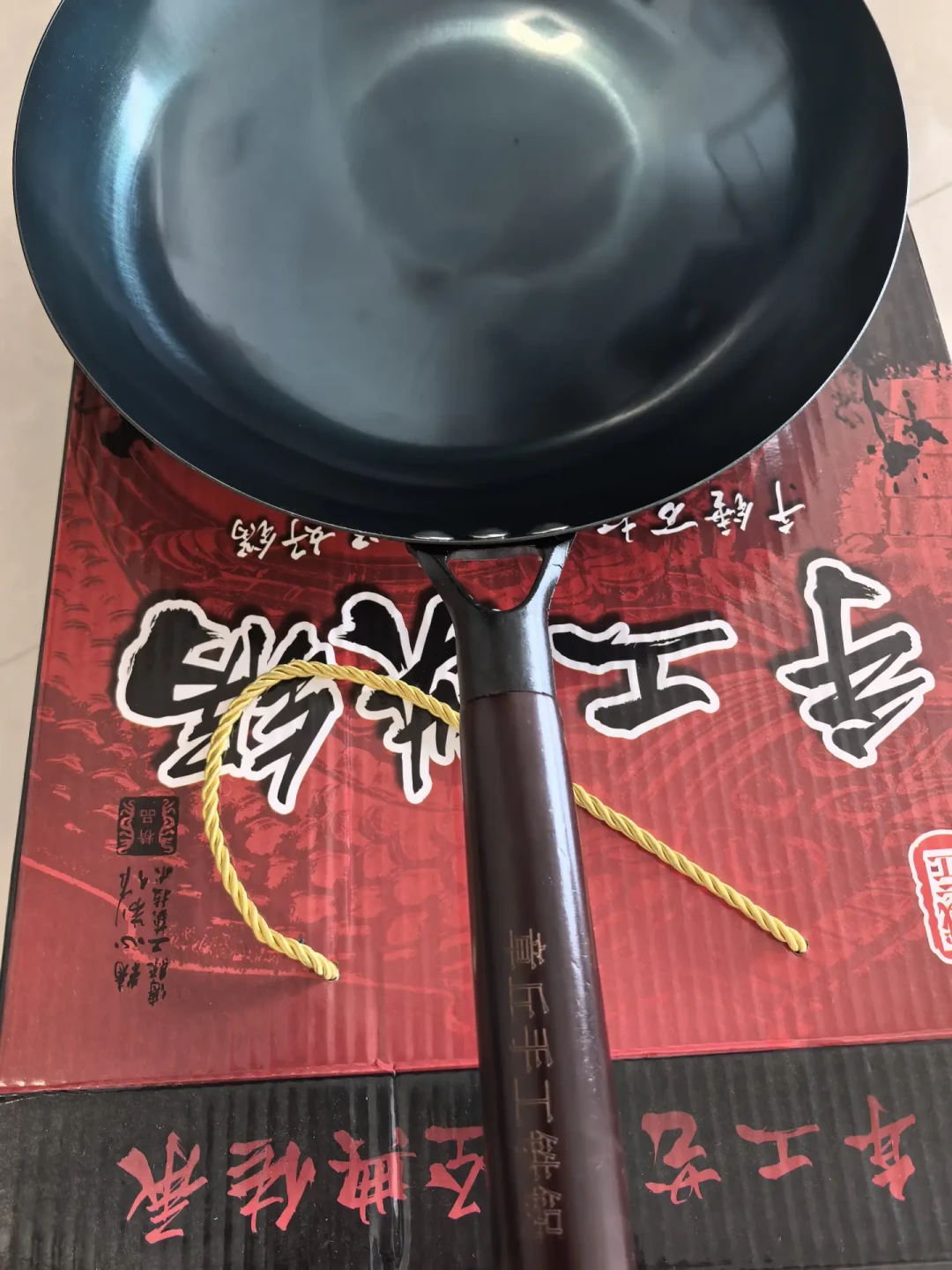批发价9元，挂网卖一两百：买臻三环之前，先分清“手工锻打”和“机器压纹”