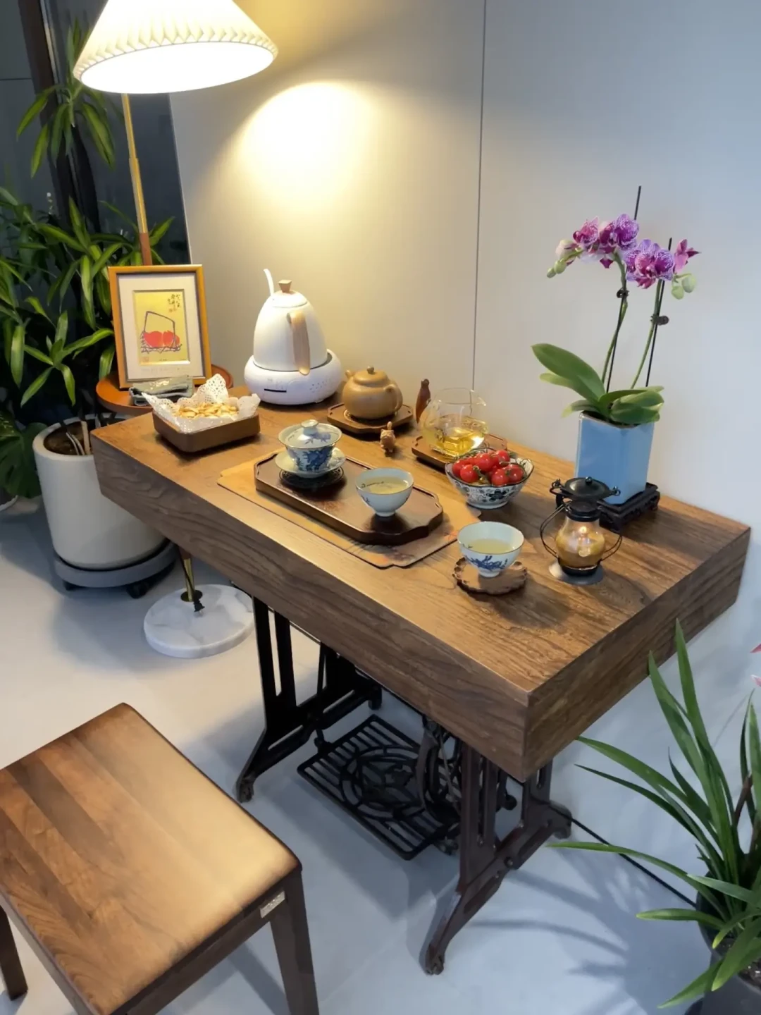家里那台老缝纫机到底值多少钱?废铁价48元上下,转手几百元:只有3种机器真值得留