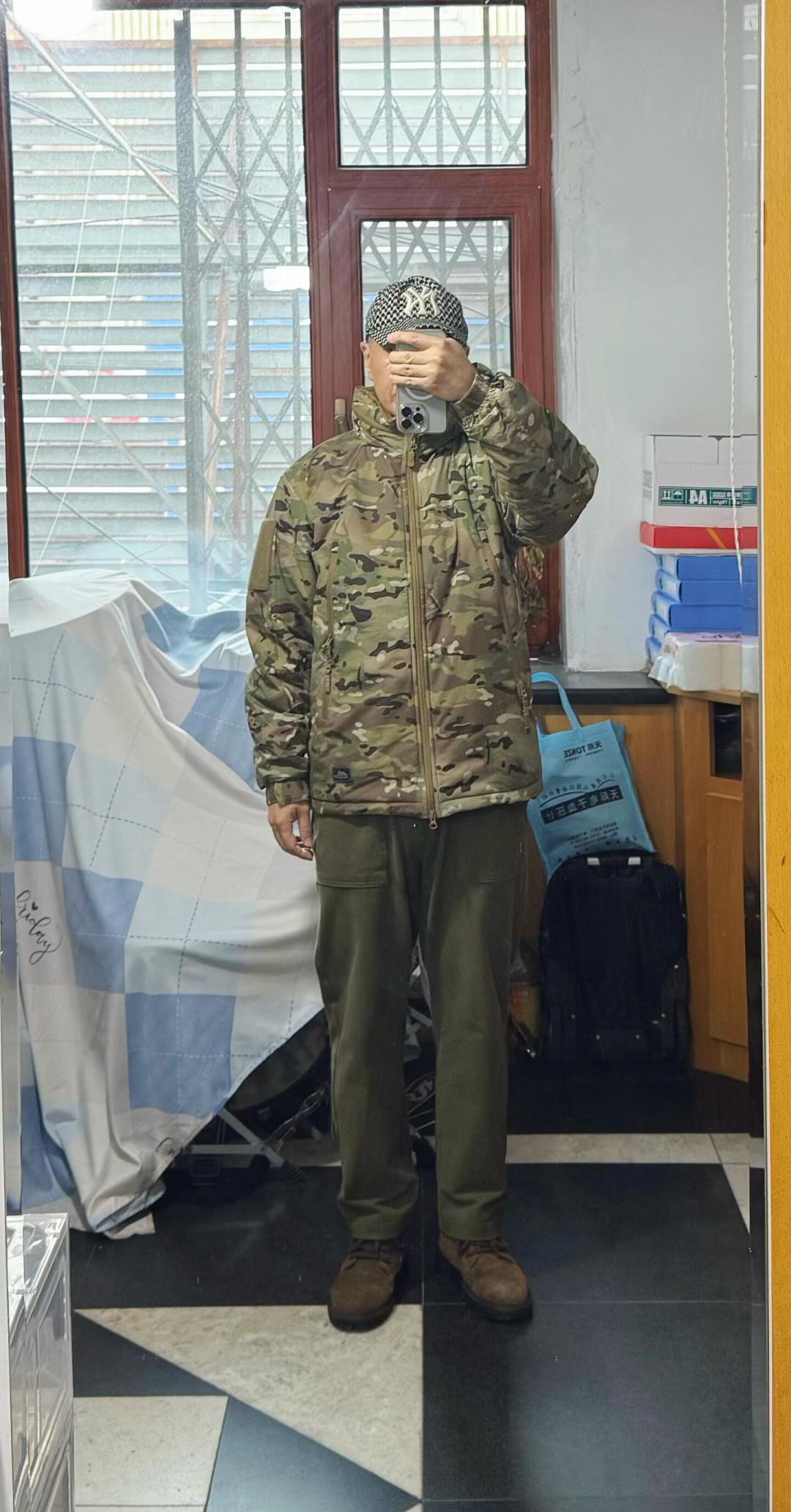 一半人喊神衣,一半人喊天坑:赫利肯L7棉服吵了五年,这次说清谁该买、选哪版、怎么挑码