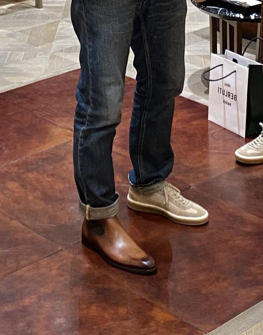 第一双 Berluti,选 Andy 还是 Alessandro?翻完全网真实评价,我把选款、磨合、售后一次说清