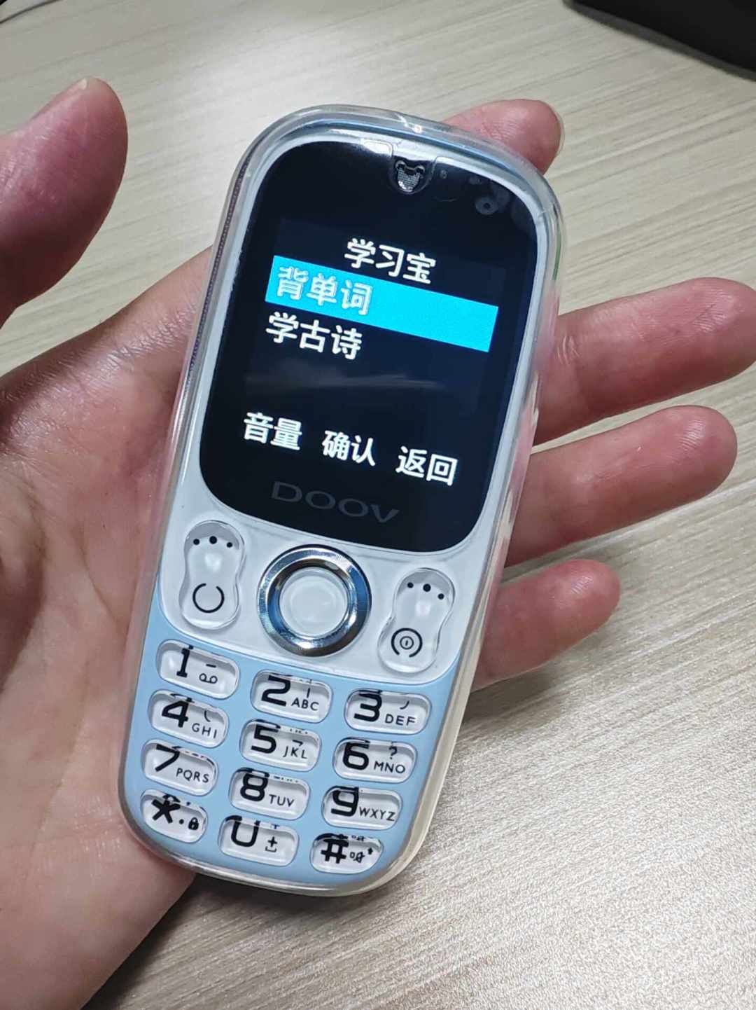 Minimal Phone 2发布:墨水屏换成OLED,众筹599美元起,这台
